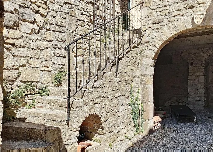 Ardeche House *